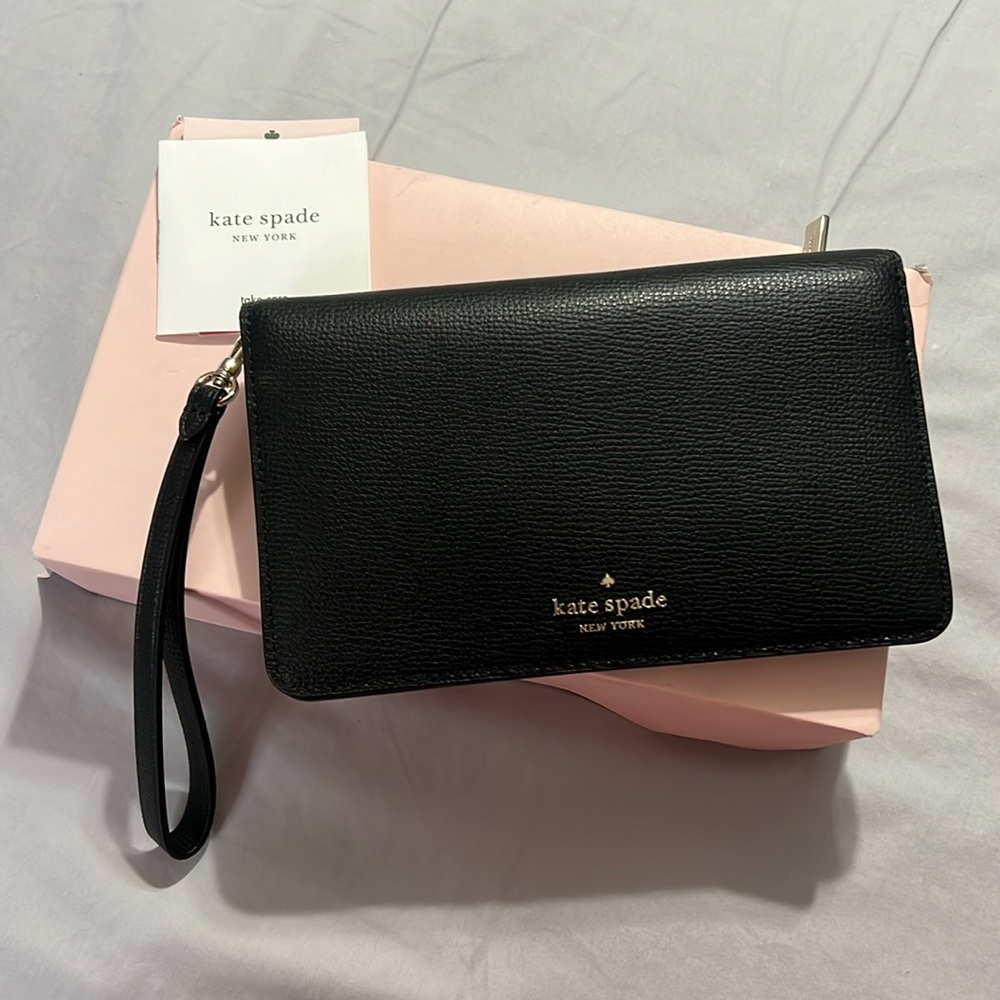 Black Kate Spade Wristlet
